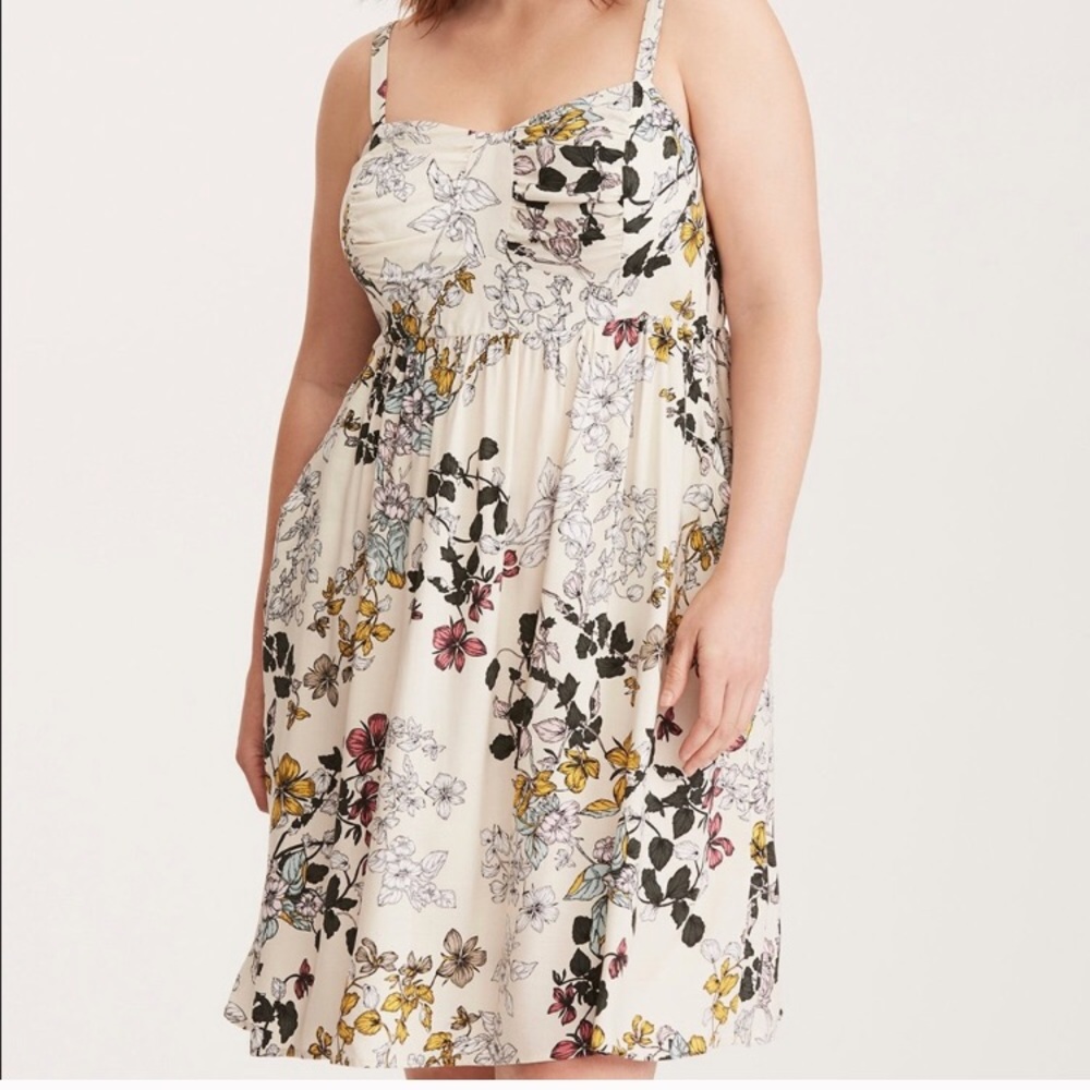 Torrid Cream Floral Mini Dress Size 3X NWOT